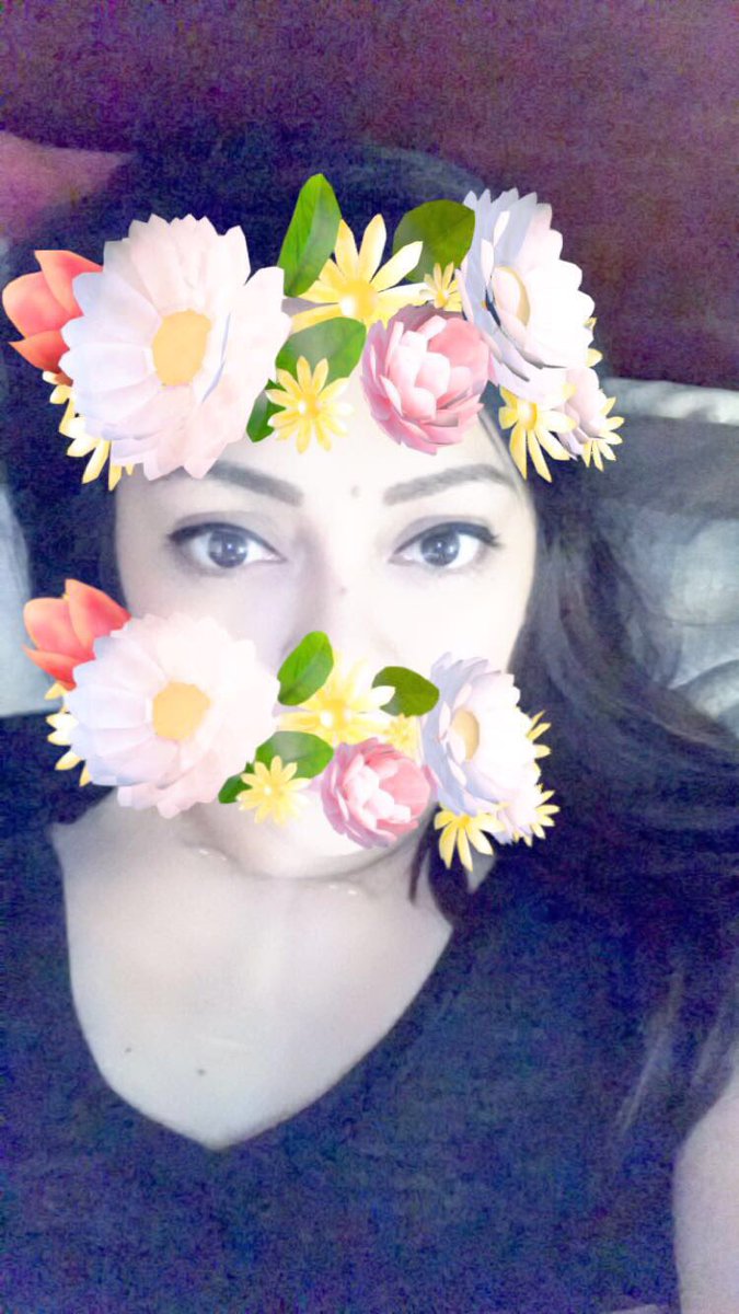 Belibellm's tweet photo. There is another face in the picture. Looks like a mans face ! #snapchatghost #creepy https://t.co/XU5c4YYYxp