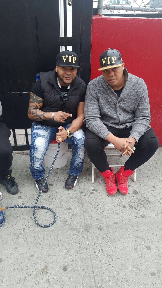 hustlervip's tweet photo. #NYC #france๐ซ๐ท #italy #japon #china #chicago #miami #lasvegas #alemania #milan #bodybuilding #grecia #spain #snackback #sport #nba #ny https://t.co/J3hSzZejtG