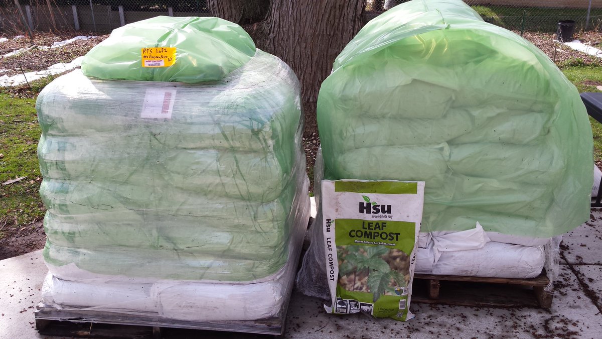 TheWIVegGardenr's tweet photo. Happy to receive our 4 yards of certified leaf compost from @hsucompost #wisconsin #mke #wi #growing #wausau #wisconsinmade #leafcompost https://t.co/5WuOEqcdXU