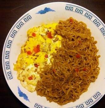 doiryeon's tweet image. @myinghao @kagnmimhyuk @realllminoc @LEOTRAEYONG @hyongssup

Good morning, Ayo bangun awali harimu dengan indomie