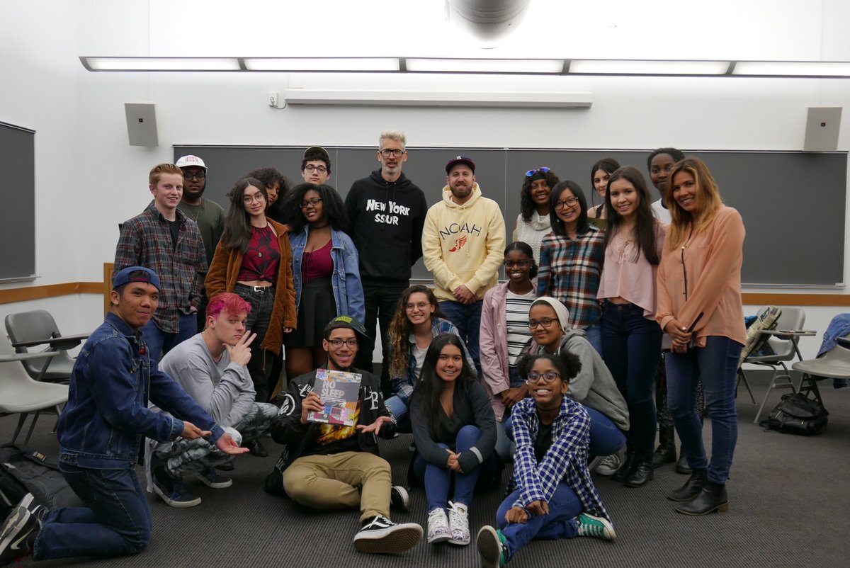 futuremusicmgls's tweet photo. Thank you so much @StretchArmy @evboogie for the awesome visit today + congrats on the fantastic @NoSleepBook! It was super fun/informative! https://t.co/omHTmuCUWf