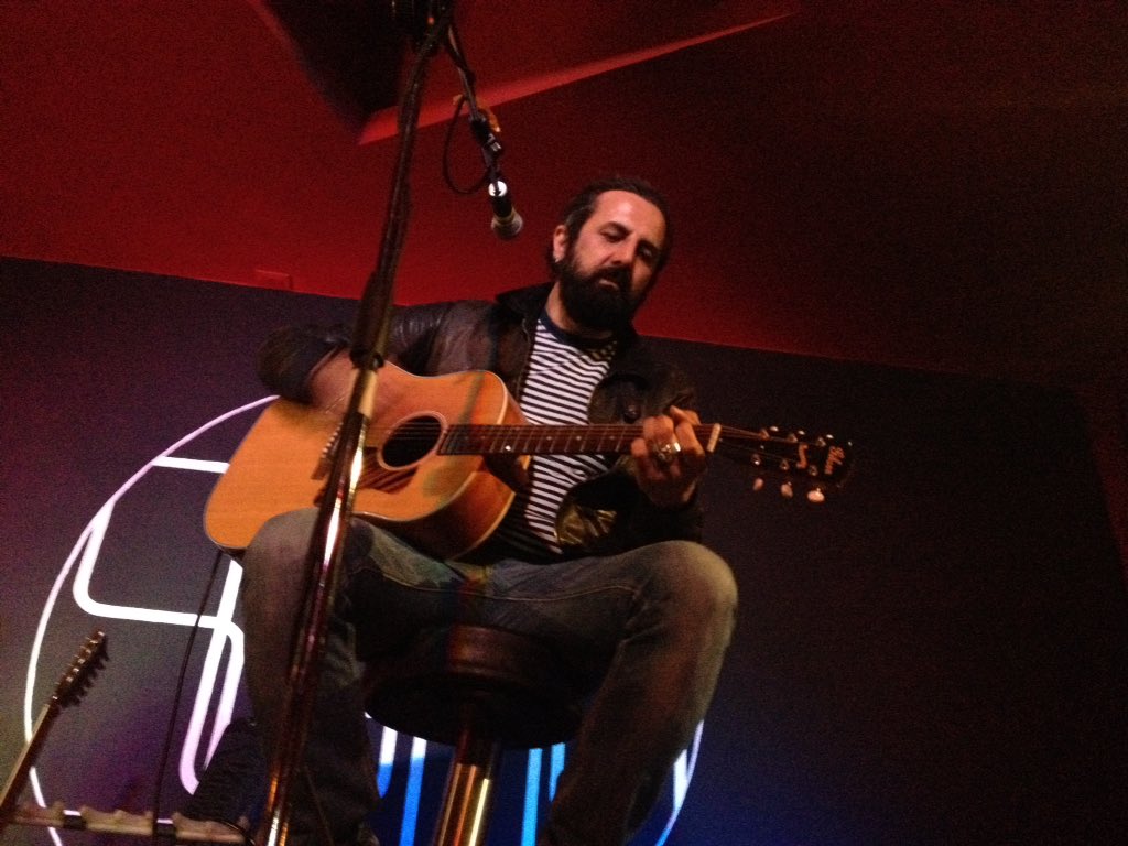 marcorosam's tweet photo. @PedriniOmar anche questa sera .... come se non ci fosse un domani 🕉💙🎸 https://t.co/y3IralcHN6