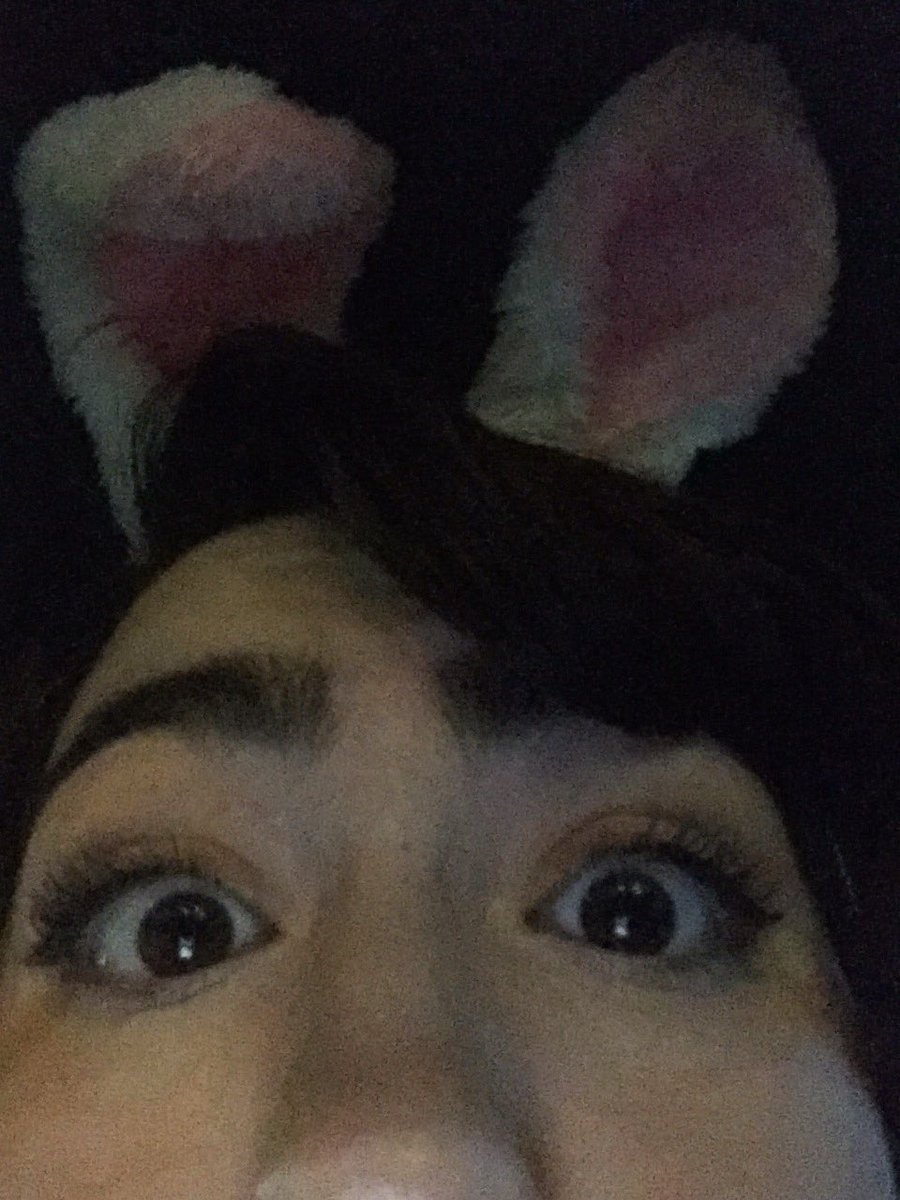 lane__marie's tweet image. Can anybody find me some-bunny toooooo loooooove?? #anglesareeverything