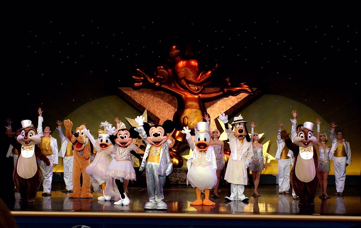 Disdona_47's tweet photo. 昨日できなかったので。。
#東京ディズニーランド34周年 #TDL34周年 #disney

ずっと大好きな場所。
大学決まったら沢山行こう
おめでとう 🏰 https://t.co/B297blsZJa