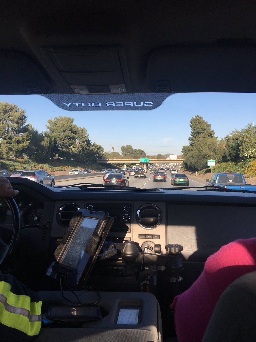 ZakPlayingGames's tweet photo. Sitting in the back of a AAA car being towed home, and #issues comes on the radio @imjmichaels flashback! https://t.co/iHR5o08lhH