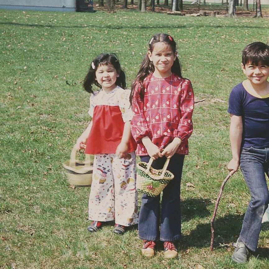 rarecio's tweet photo. Found this old pic of the Recio kids on Easter of 1975 with the Latin American Club. #HappyEaster #HahnAirBase https://t.co/k6nCohV5YC https://t.co/e3NPcV0hzq