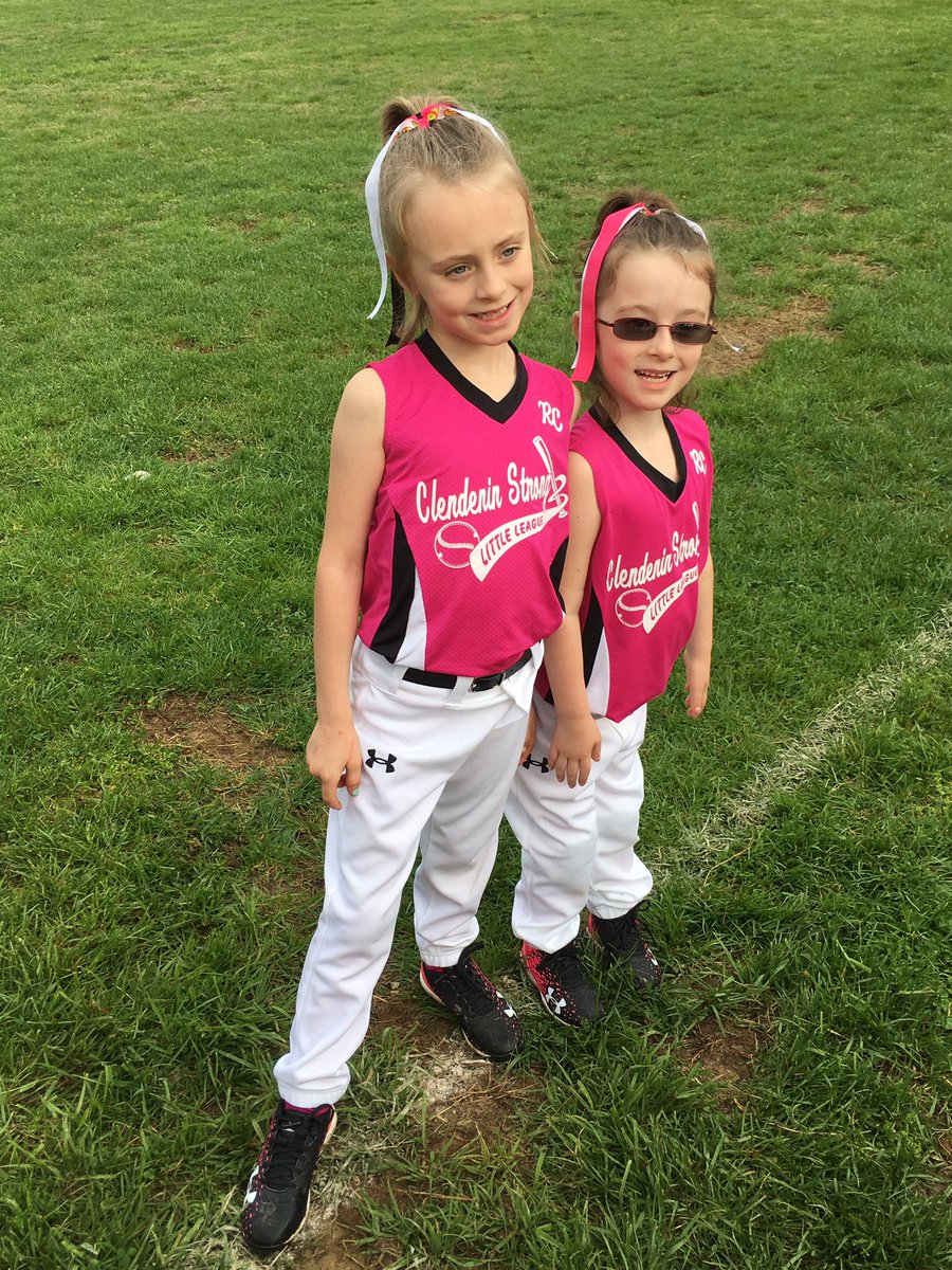 JeffSimms's tweet image. Opening day for the twins! #aligrace ⚾️