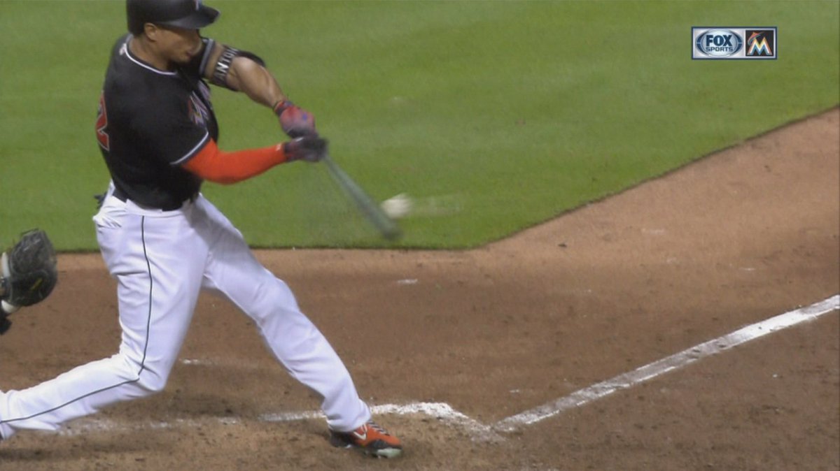 Marlins use pair of back-to-back home runs to beat the Mets 5-4 bit.ly/2pkAKt2 https://t.co/sgBCZ0YStN