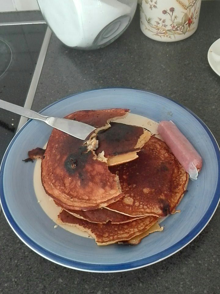 Tony_Elden's tweet photo. Spending some quality time with my grandfather ,Just whipped up some Pancakes #NumberOneGrandson What do you think ? @GordonRamsay https://t.co/2WSFPECgkU