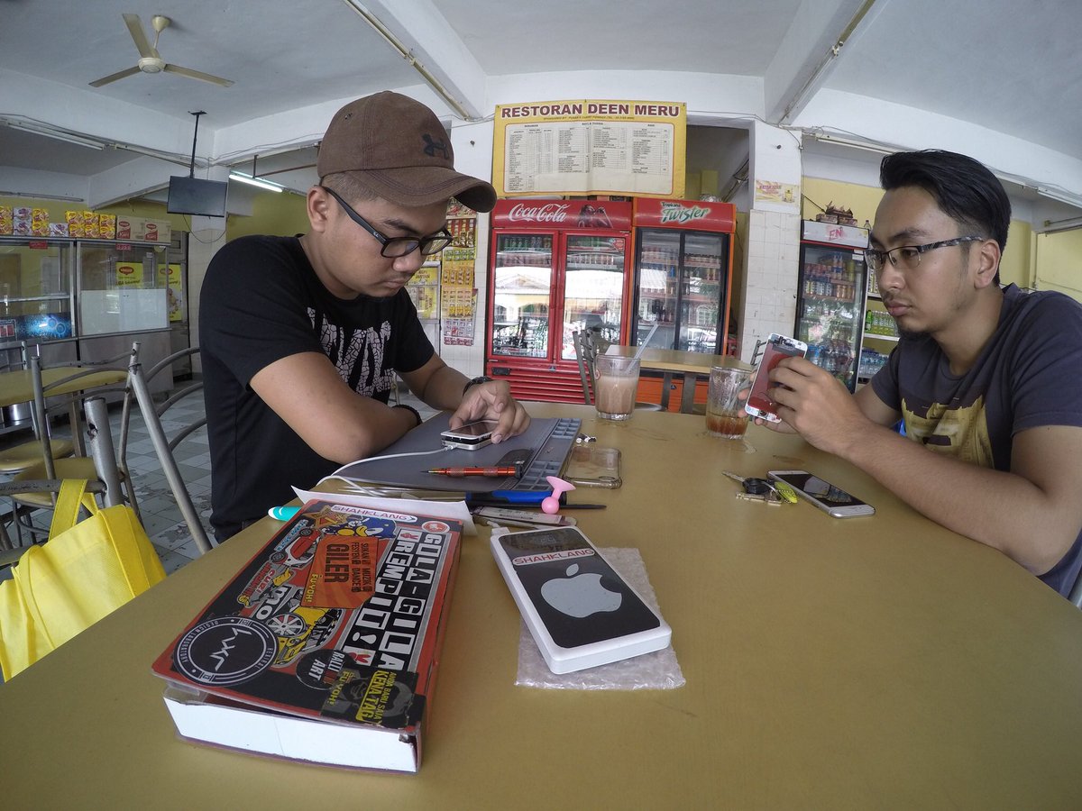 amalrayyan's tweet photo. @IntanAzalea i do face to face..just tell me your location and problem..i will come to you..saya dtg terusss.. hehe
#mencarirezekihalal
#thxrt https://t.co/JT3Xdaf3gp