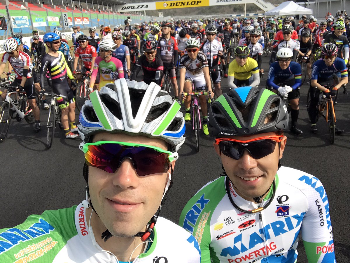 Airan_Fernandez's tweet image. Vamooos‼️ Buena grupeta hoy‼️😂😂✨✨✨ #TeamMatrixPowertag #MatrixEvent #7hEnduro #VeryTired #Okayama #Cycling #Japan