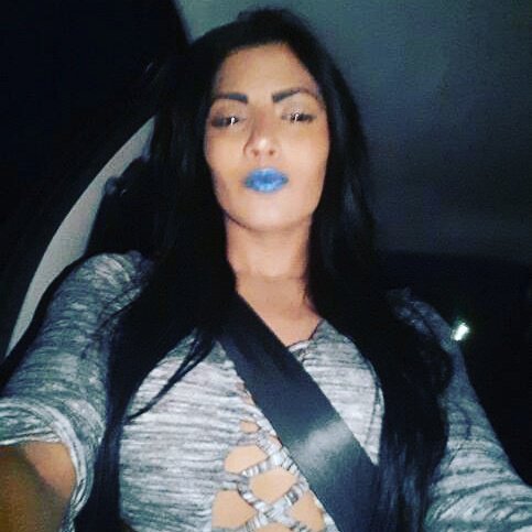 aleaximar's tweet photo. para los que preguntan por mi si sigo en Venezuela feliz fin de semana beso a todos mis seguidores https://t.co/ne7dQfCaYS