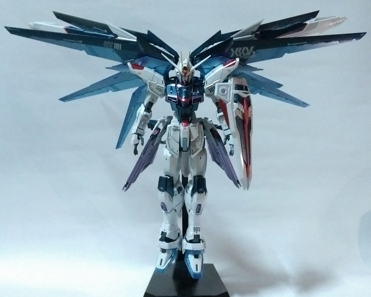 ガンプラ MGフリーダム 紛らわしく ver2 0 金属製 J4パーツ 股関節 