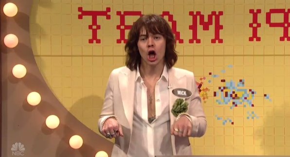 SpencerAlthouse's tweet image. Harry Styles playing Mick Jagger from the '70s on #SNL right now