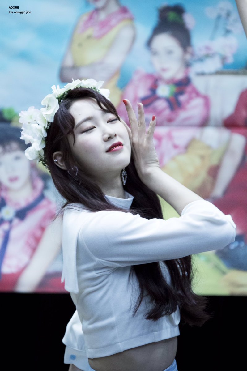 Adorable_OMG's tweet photo. 170415 명동 팬싸인회 #오마이걸 #OHMYGIRL #지호 #JIHO @WM_OHMYGIRL 

아까부터 갑작스레 지구가 막 빨리 도는지 어지러워 너 때문에❣️ https://t.co/wY3pKYsX8j