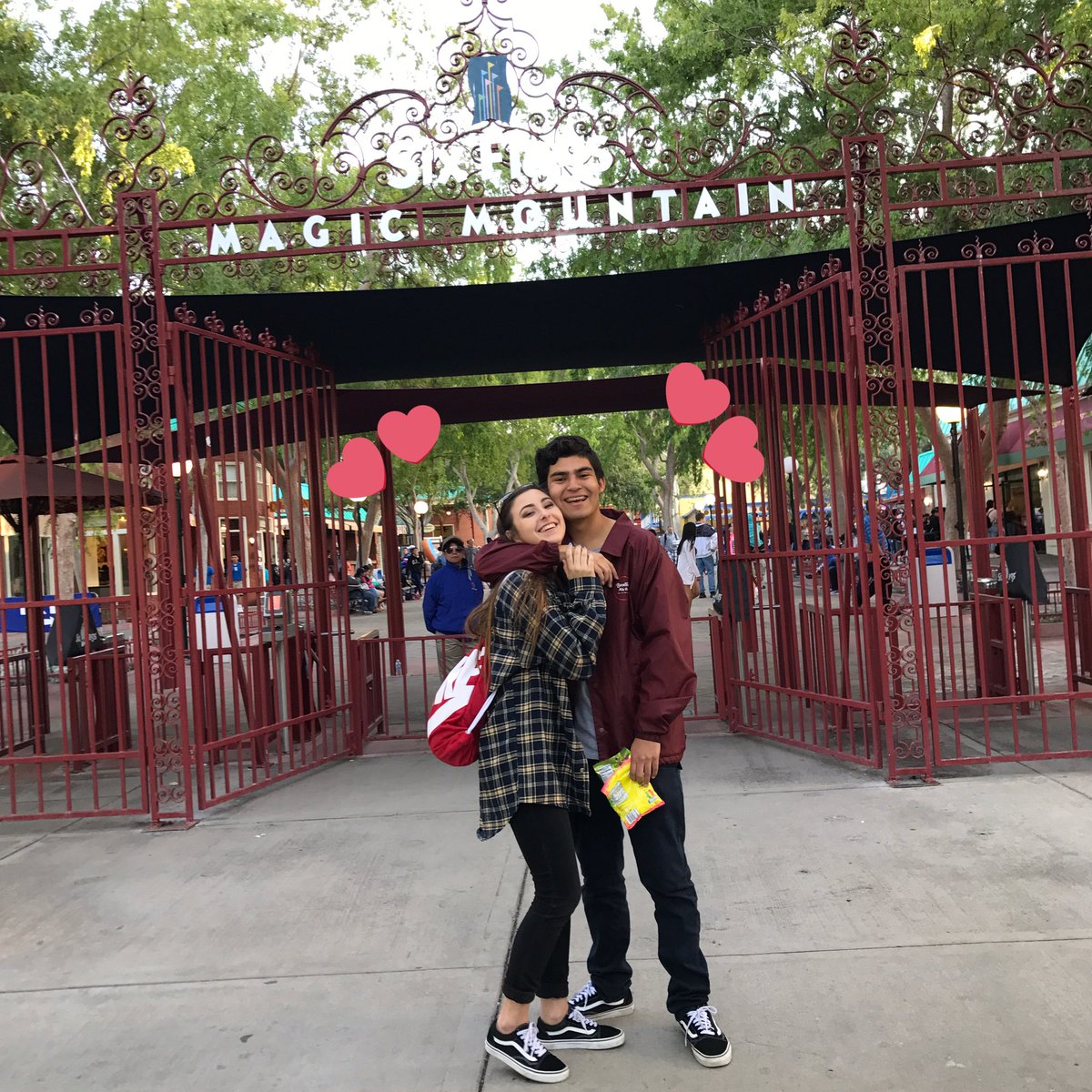 Alexsimpin's tweet image. Six flags with my baby💕