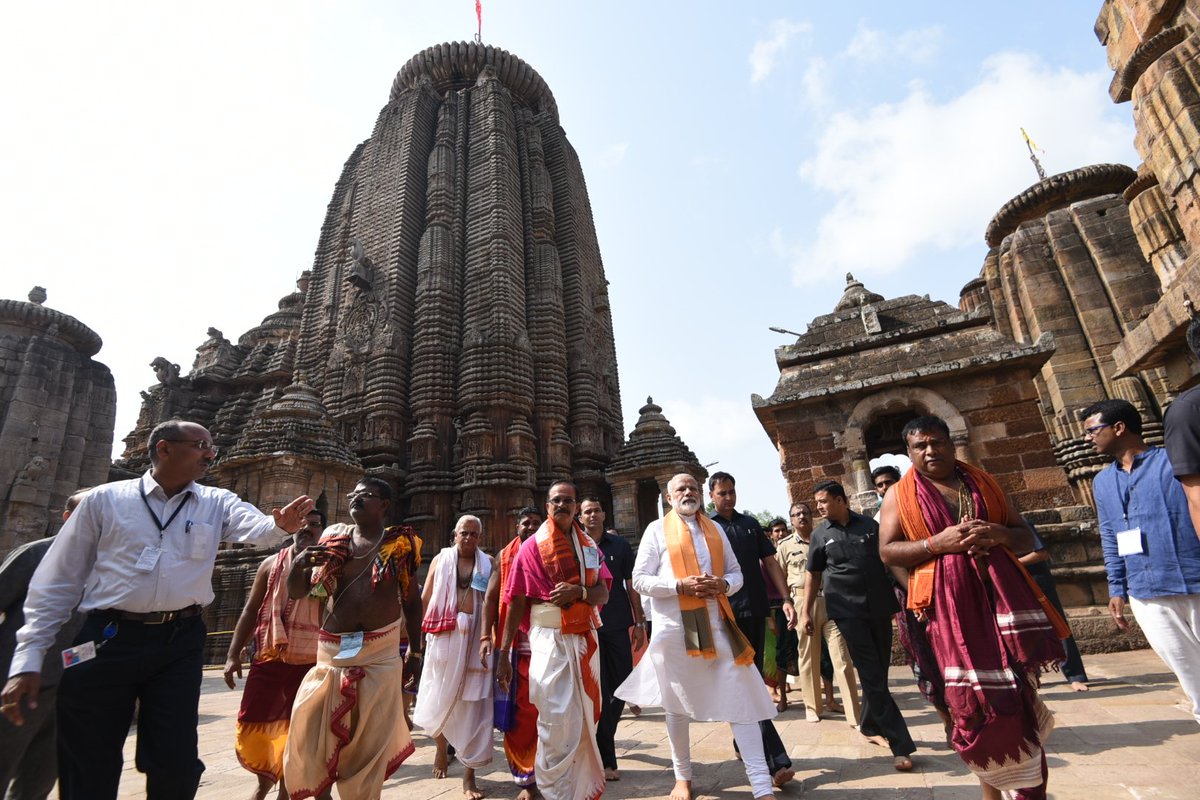 Narendra Modi tweet media