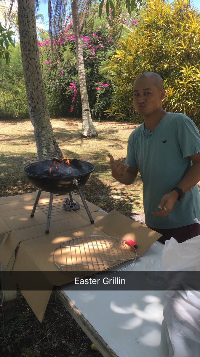 HACKEDthedee's tweet photo. Happy Easter 🐣🍖🐇🥚🌼🌺🌸 https://t.co/40ScUxdAUC