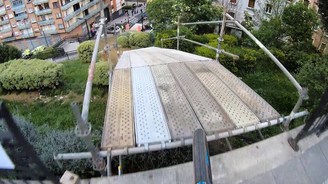 Benmooreracing's tweet photo. Dropping in with my @kaiserbaas X4 action cam 🤘🏼😎👌🏼 https://t.co/FCGSi2j6wz