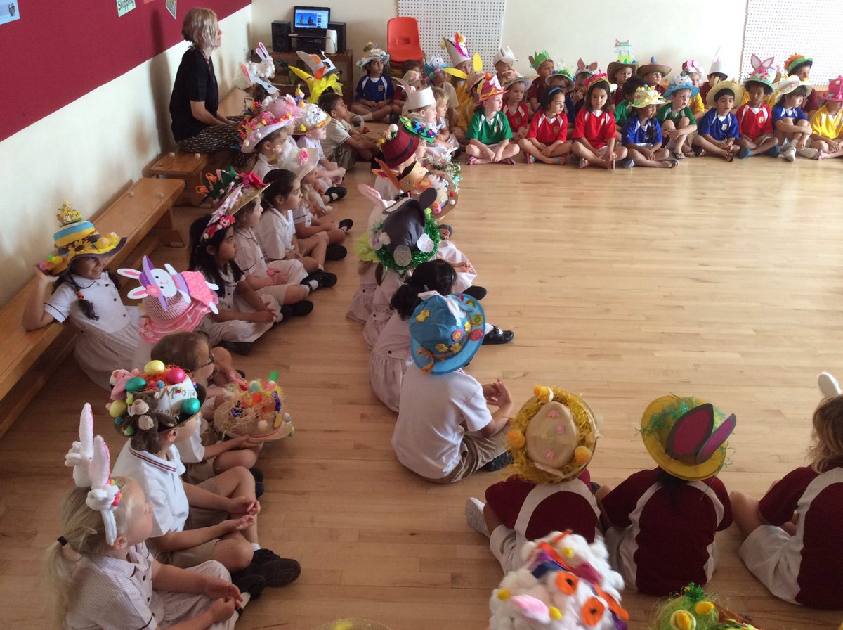 VHPS_Foundation's tweet photo. FS2 Easter Hat parade #vhpsnurture #vhpsinspires #vhpsexel #vhpschallenge #vhpsmagic #vhpsmagic #vhpscelebrates @vhps_foundation @VHPrimary https://t.co/u0x7sQRASn
