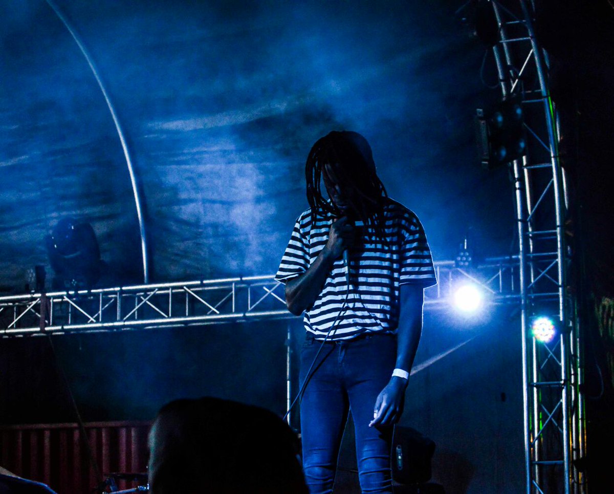 I HAVE NO IDEA WHAT OR WHO "POP ART LIVE" IS BUT LAST NIGHT THEY PUT ON THE BEST LIVE SHOW I'VE EVER SEEN! #GenesisAllBlack @Alex_MK7