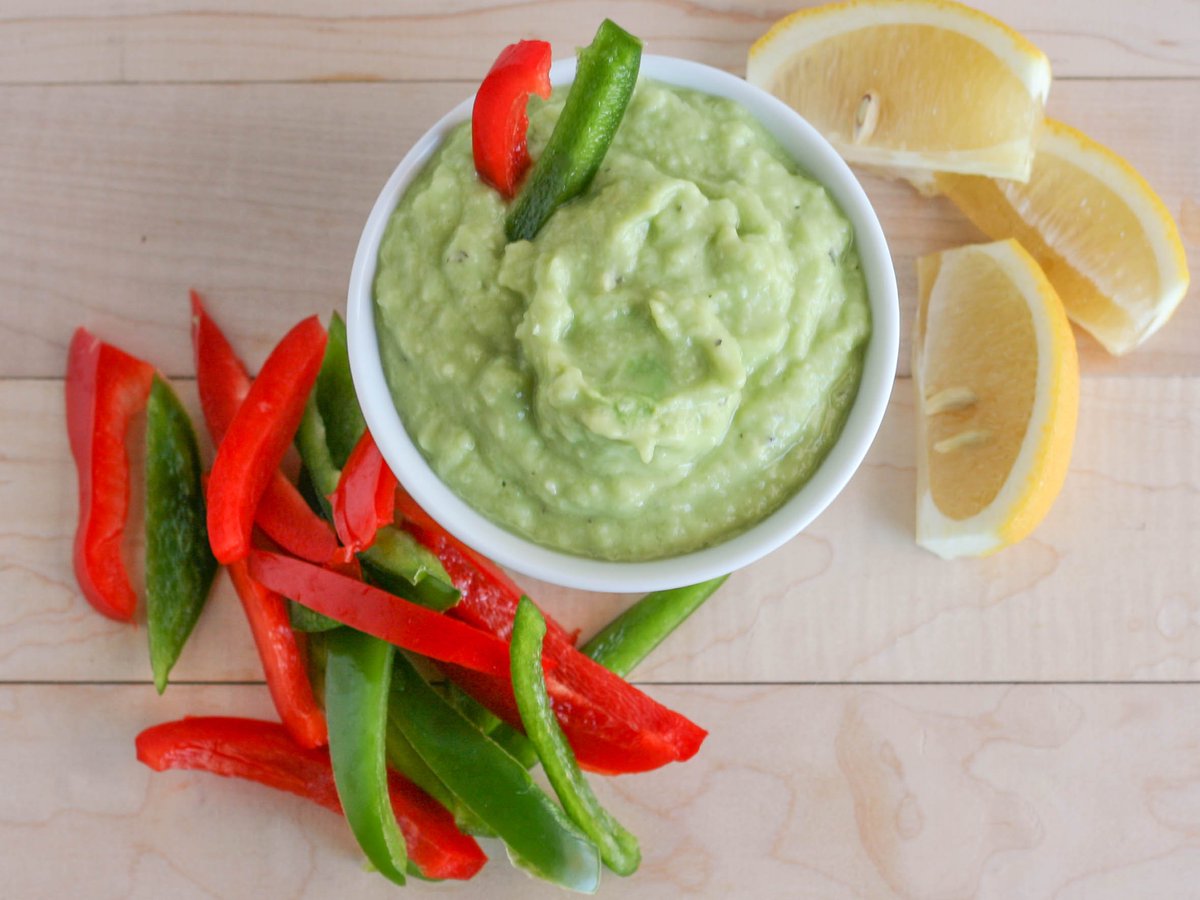 Slimmables's tweet image. Avocado Taztziki Dip