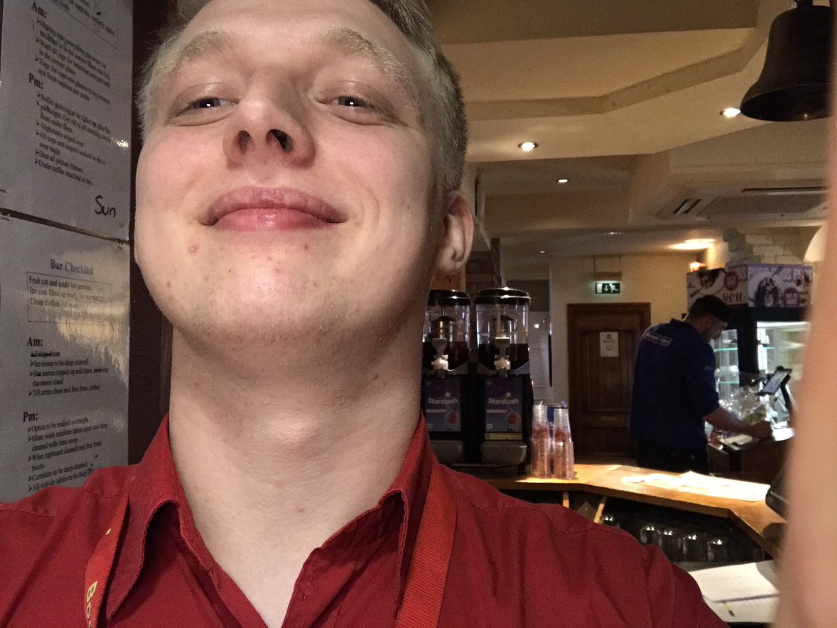 Oh happy holidays .... #eastersunday 🐣 <a href="/hawkeye1070/">Ian Hawkswood</a> <a href="/WeAreSUGM/">WeAreSUGM</a> @tomtom05071991 <a href="/ClocktowerIrt/">g</a> <a href="/kentywoosie/">kenton woosnam</a>