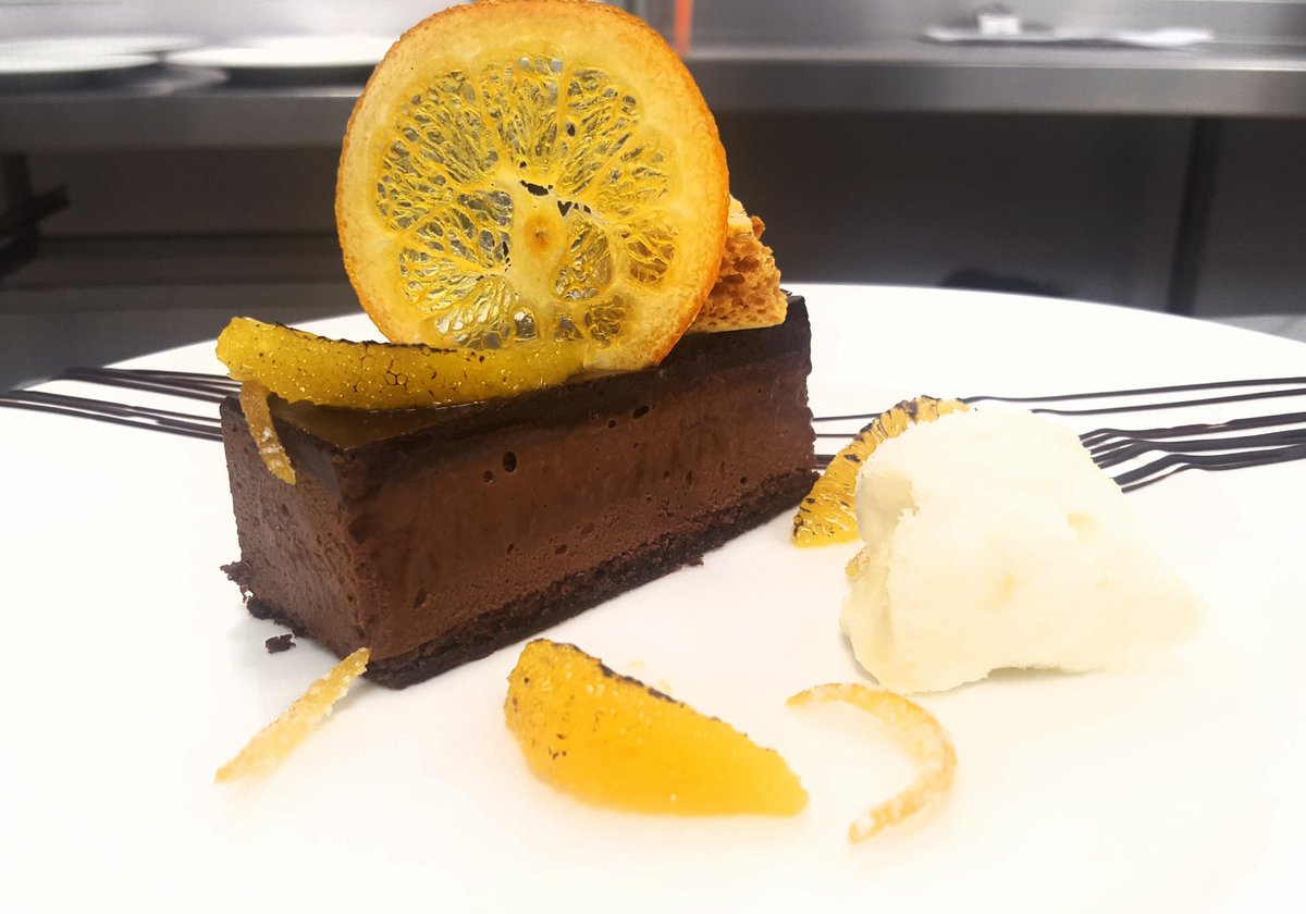 tom biddle tweet media