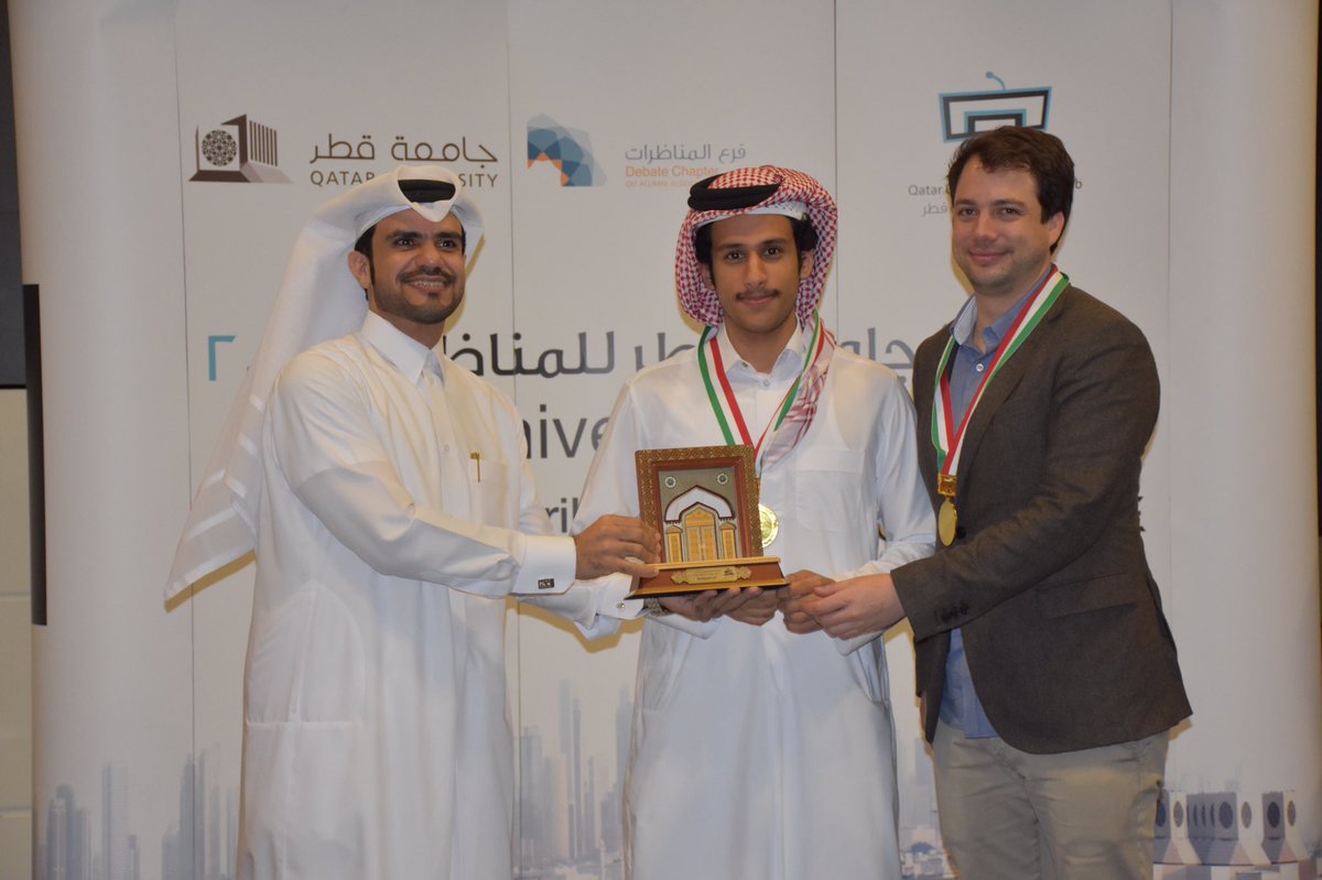 qu_open's tweet photo. Mr. Talal Al Tamimi, awarding the champions of QU Open 2017 champions (CMU-Q) and runner ups (TQ). #QUOpen 
@AlumniQU @QU_Studentorg https://t.co/hltZOdm2YP