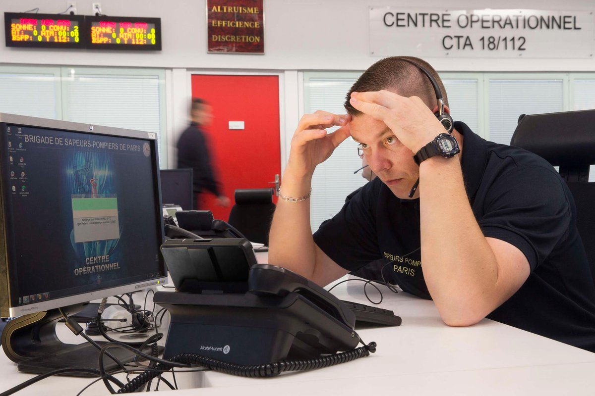 PompiersParis's tweet image. CARTON ROUGE 😡
Pour aider son fils à récupérer les œufs de Pâques en haut d'un arbre, elle compose le 18. N'abusez pas des N° d'urgence !