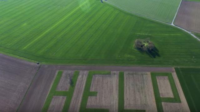 delitdimages's tweet photo. HELP: l'émouvant message de détresse d'un agriculteur! (Vidéo) - https://t.co/cYiCfIXq22 https://t.co/cwRQYRGPWY
