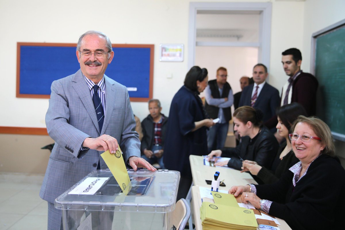 Yılmaz Büyükerşen