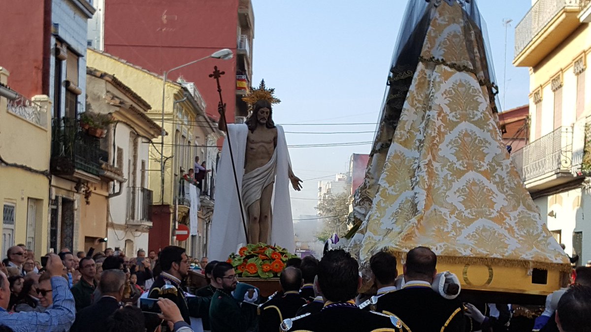 Per 50 anys més!!! Pels q Sempre Estan, pels fundadors, per tots els confrares en un moment dels 50 anys, pel futur... #SetmanaSantaMarinera