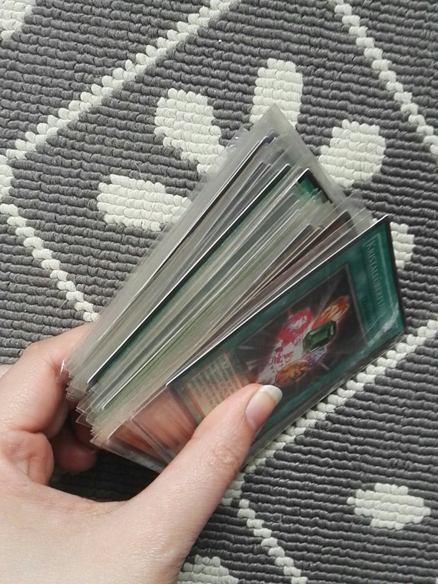 algocosplay's tweet photo. Johan: "I would say, I have now crystal overflow!" In other words, I have finnaly his deck thanks to @venoaeon 😍🙌 #yugioh #ygocards #johan https://t.co/H9N4t5oGfx