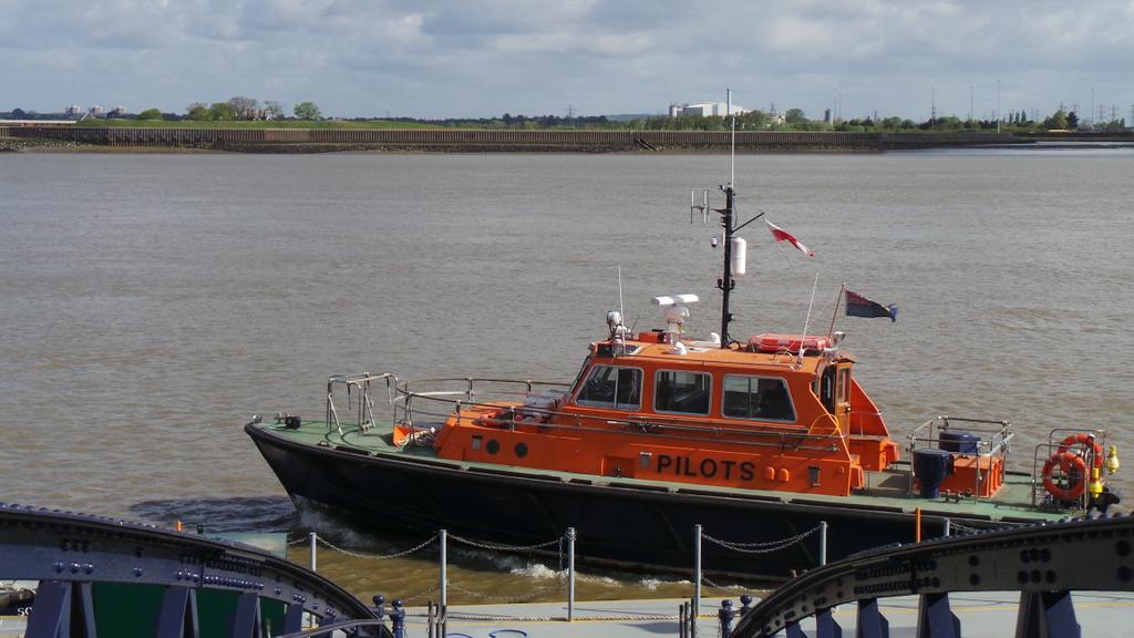 LondonPortAuth's tweet image. We're set for #tallships2017 parade of sail later... and downriver we're running UK's 2nd biggest port #Thames