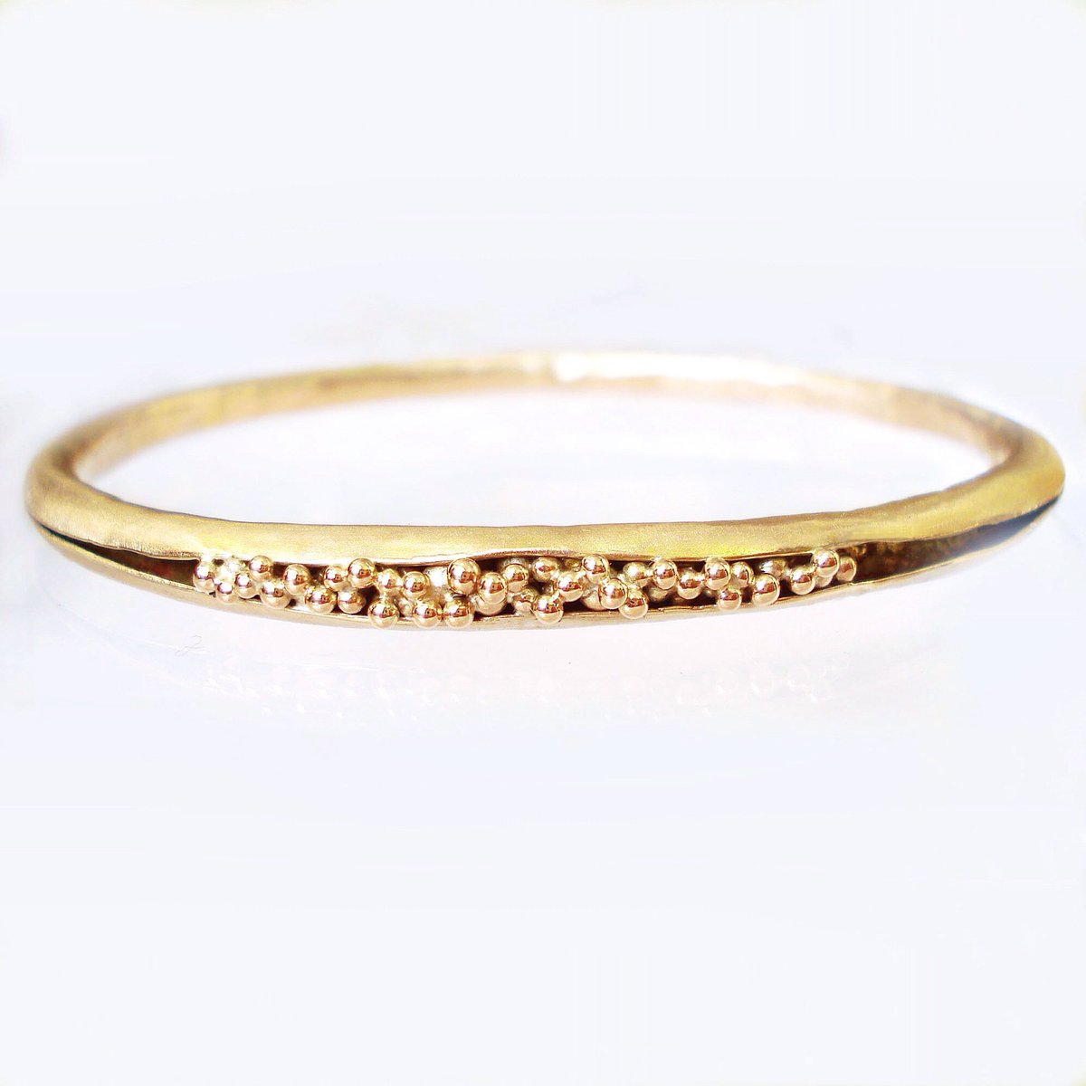 simchagallery's tweet image. #minimal #gold seed pod #bracelet  #silver #oak #leaf  #acorn #ring with #peridot. #nature inspired #jewellery #handmade by me @leedscornex