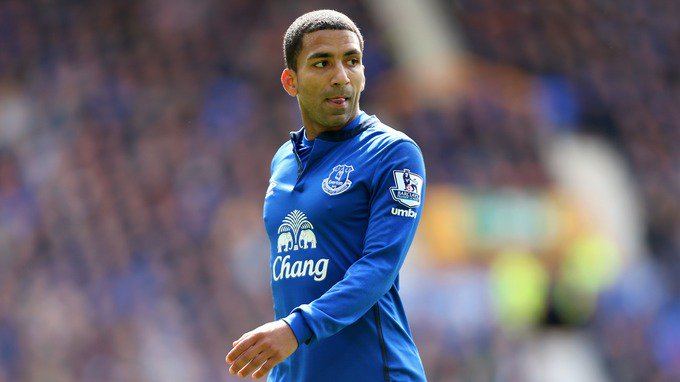 Happy 30th birthday to Aaron Lennon ! 