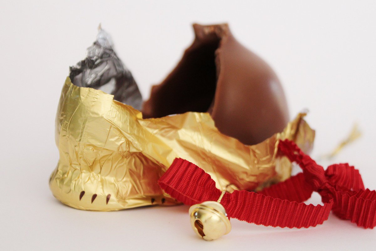 View_Mags's tweet photo. Happy Easter from all at View Magazines!
#Easter #Chocolate #Chocoholic https://t.co/3O9GPN7em0 https://t.co/ZKiOfcfIP0