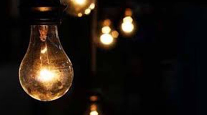 Erdoğan'ın mahallesinde oy sayımı sürerken elektrikler kesildi 
goo.gl/pWwoBN