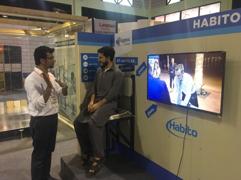 mogsmono's tweet photo. We popped one of our @GyprocME #Habito #floatingchair partitions in a container and sent it to Karachi! Got there all safe and sound 👊🏻👊🏻👊🏻 https://t.co/05wEhue1DI