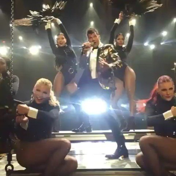 RMDivinasTF's tweet photo. Regran from @rickymartindancers @marissa_milele @jennydailey88 #dancers #bestdancers #rickymartindancers #rickymar… https://t.co/WMzbQwL6zf https://t.co/uG44GqUR9n