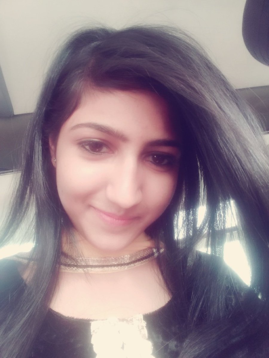 SimranSaggu10's tweet photo. Dont let your past blackmail your present to ruin a beautiful future ❤❤❤ https://t.co/DTLq4PsSKH