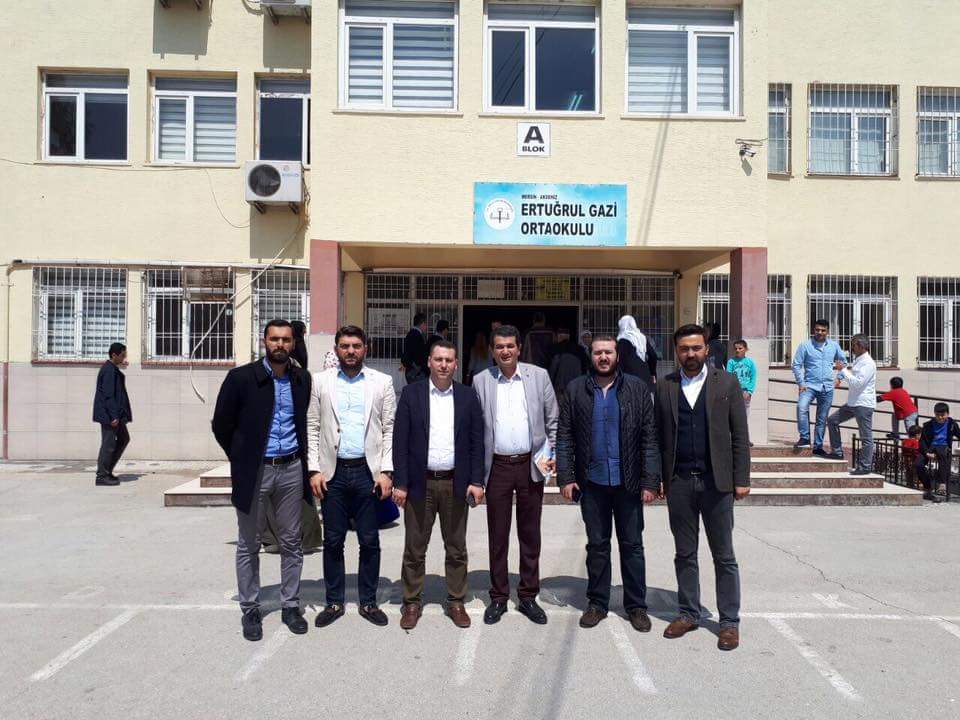 akgencmersin's tweet photo. İl Gençlik Kolları Başkanımız İzzeddin UÇAN Okullarımıza ziyarette bulundu. https://t.co/EEo7cpdQWI