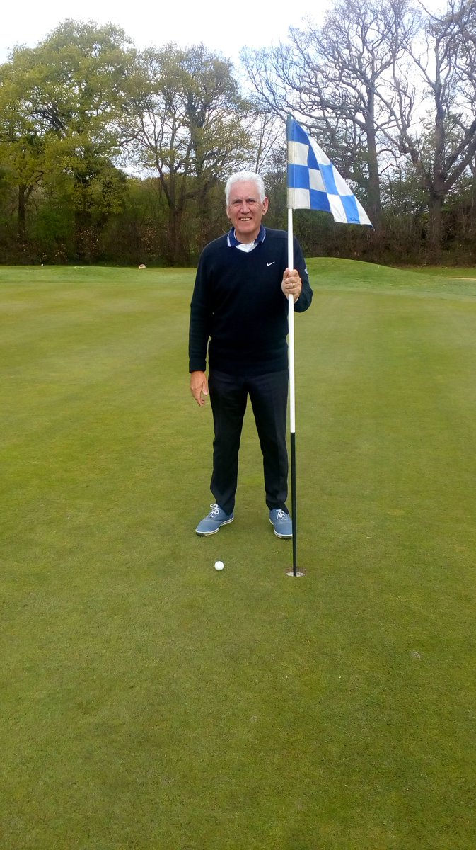 AndyMacGadie's tweet photo. Nearly another 2 at hole 15 to follow yesterday. 5 iron this time! https://t.co/rIFDPTdijl