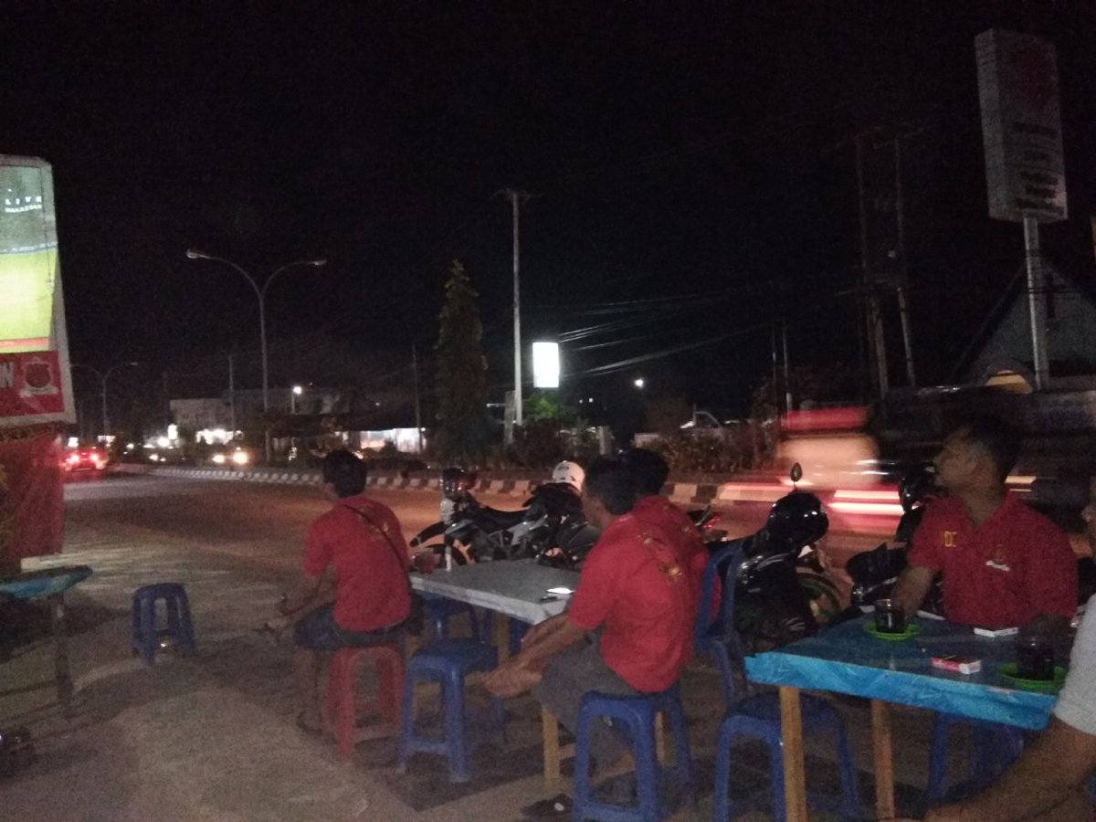 Nobar malam ini penuh suka cita.. 

#EwakoPSM