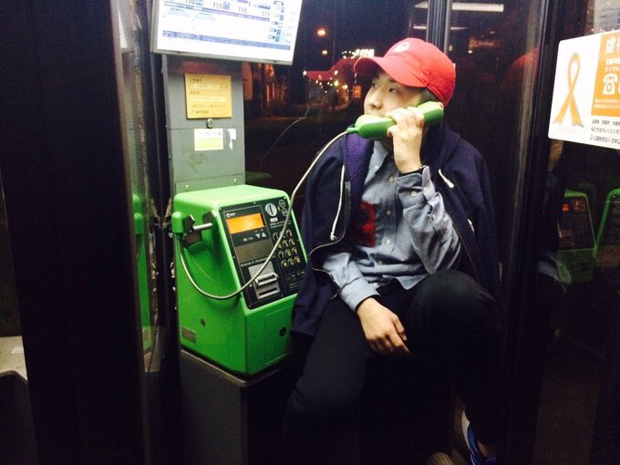 mcgardman's tweet photo. 3人でアイドルグループを結成
【OSK公衆電話】
今後も3人をよろしくお願いします
#拡散希望 https://t.co/823WNOHm1a