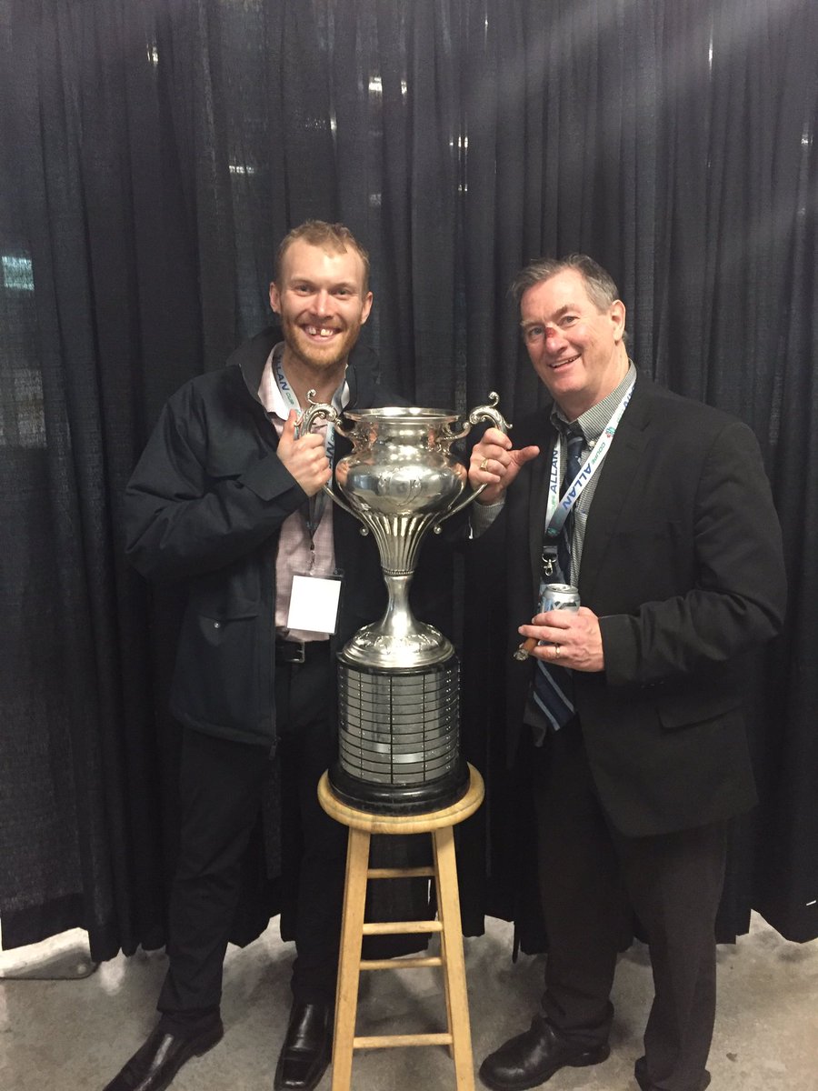 16Ran's tweet photo. @axemenhockey @AllanCup2017 @gfwcataracts  https://t.co/UsJRwRy3fs