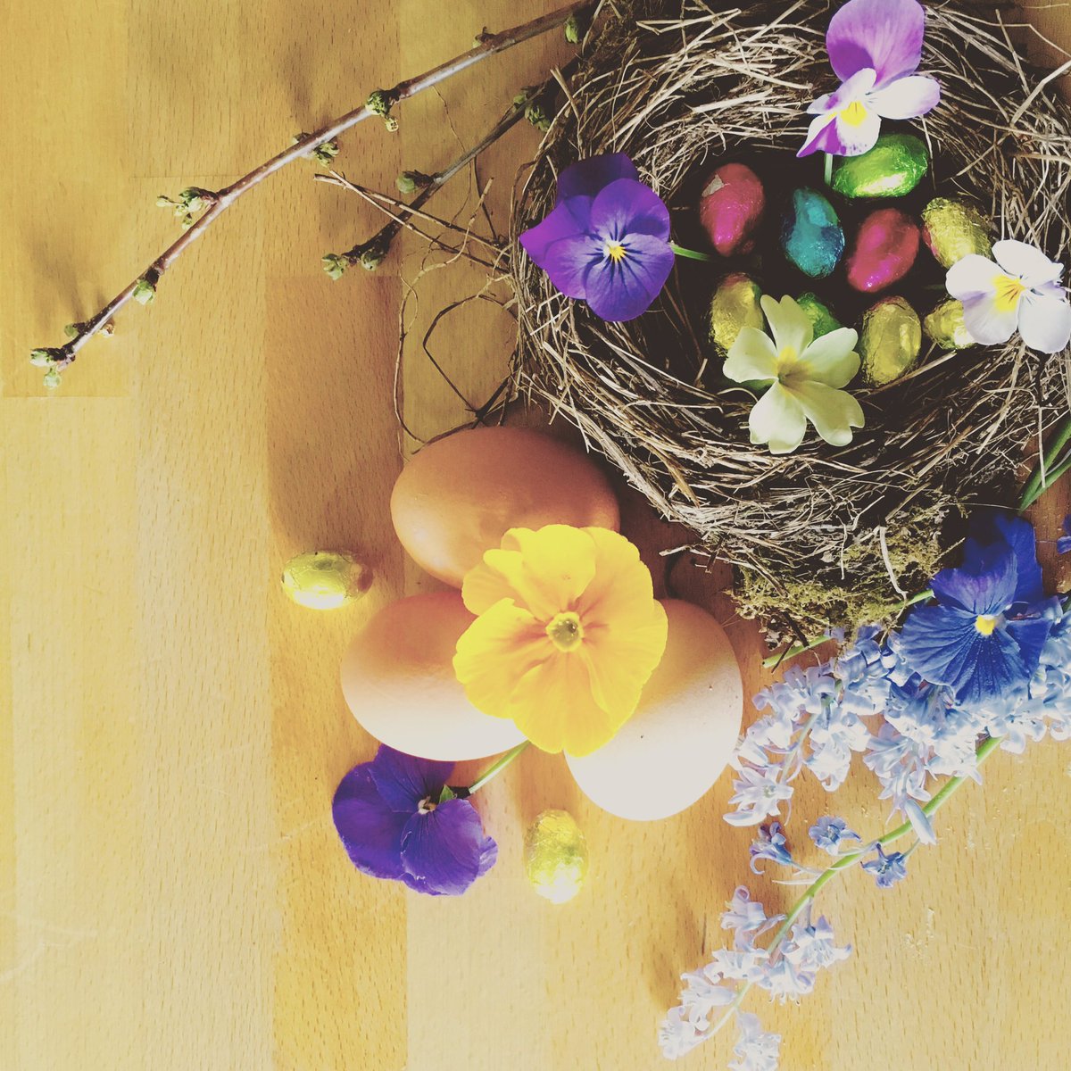 Hope everyone is having a wonderful Easter filled with beauty, blessings, baking and bunnies!! X