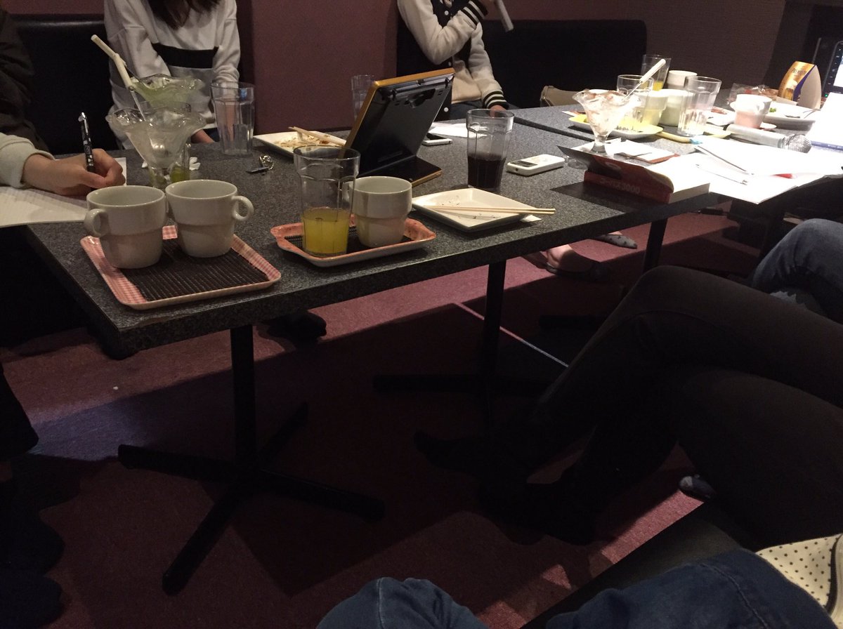 soranoka's tweet photo. カラオケ行った！
久しぶりにみんなに会えて楽しかった(*´∀`*)
ハニワの曲も歌えてよかった https://t.co/9lI4inZYh5