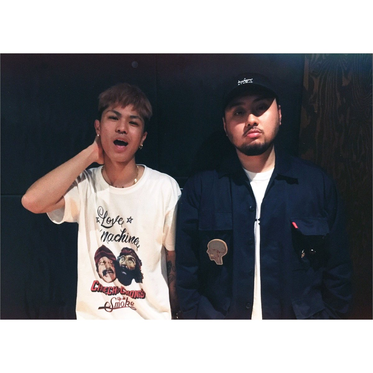 mutantissei's tweet photo. 沖縄repのR'kumaとISSEIでレコーディング。

こんな顔で説得力全く無いけど眠気吹っ飛ぶモン出来た。

お楽しみにー！ https://t.co/U1sE1H6TBO